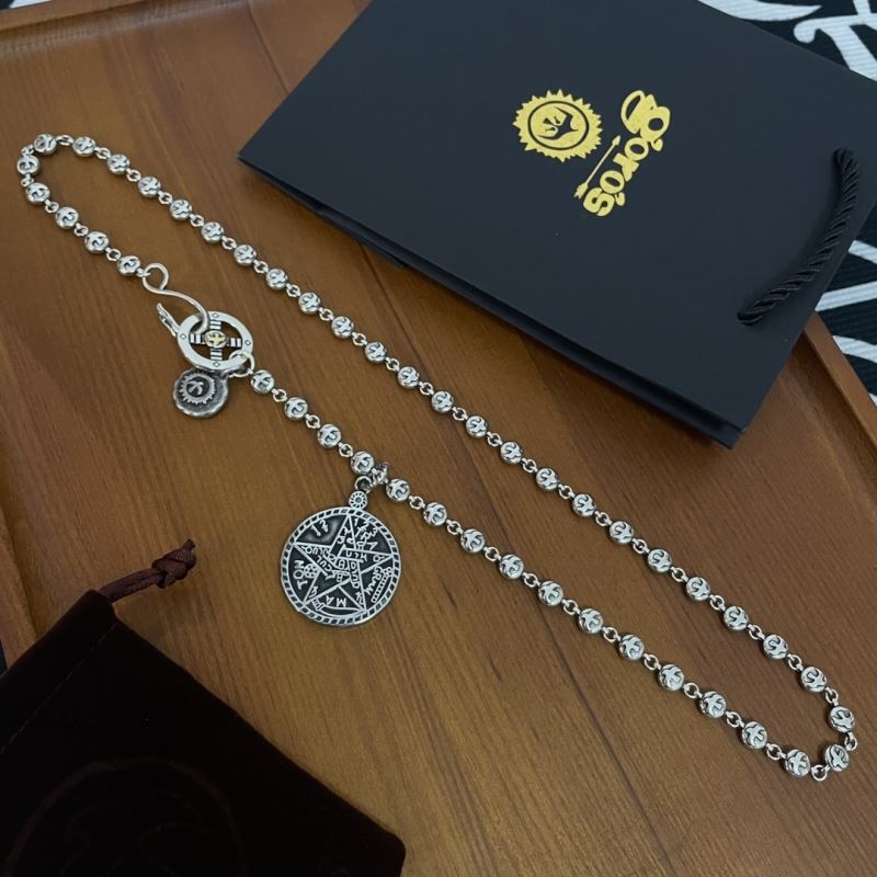 Ch*0me He**ts necklaces